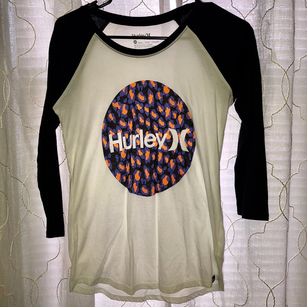 Hurley logo quarter sleeve tee